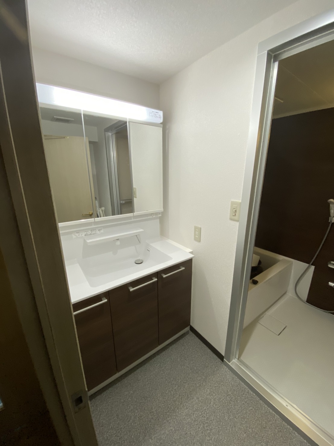 F03ACF7F-1357-4C10-A4BA-B44CD4E13CE5