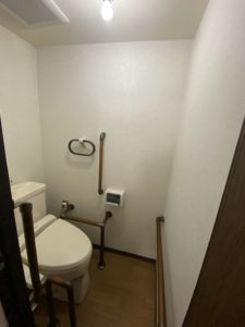 D9B1C614-FF52-406D-8813-3947A5216EBC